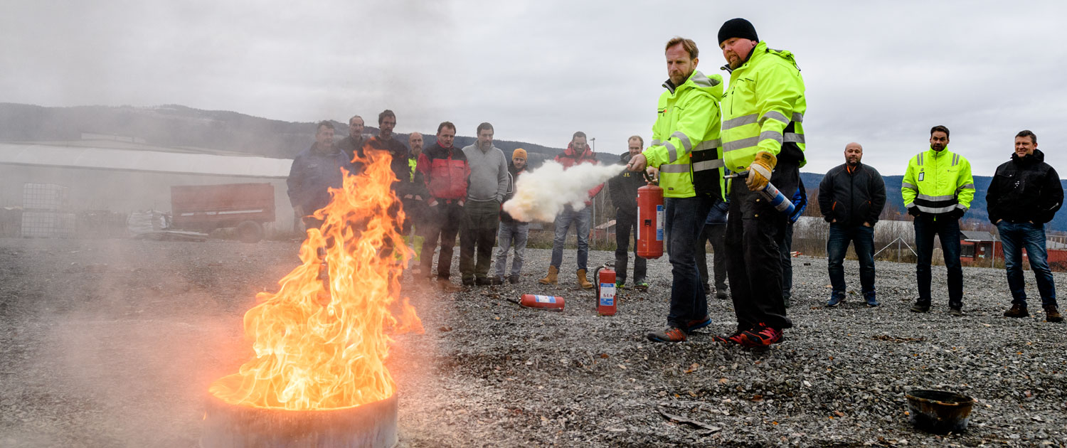 Brannvernkurs, slukking med håndslukker